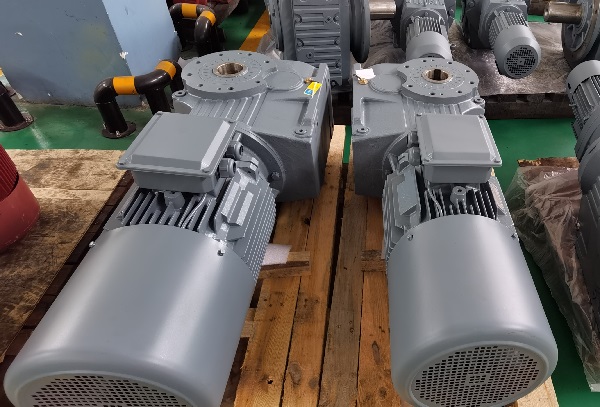 提升500公斤的減速電機(jī),卷揚機(jī)減速機(jī),減速機(jī)