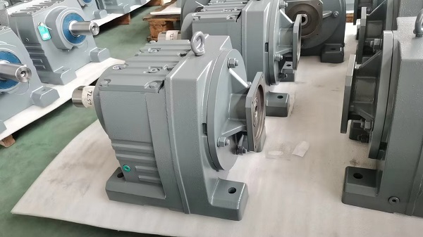 RX77減速電機(jī) RX77減速電機(jī)